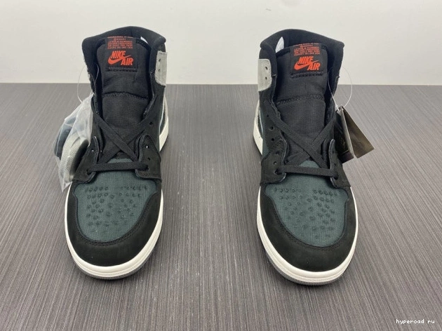 Retro Jordan Gore-Tex High Black DB2889-001 Element Grey Particle 1 0827